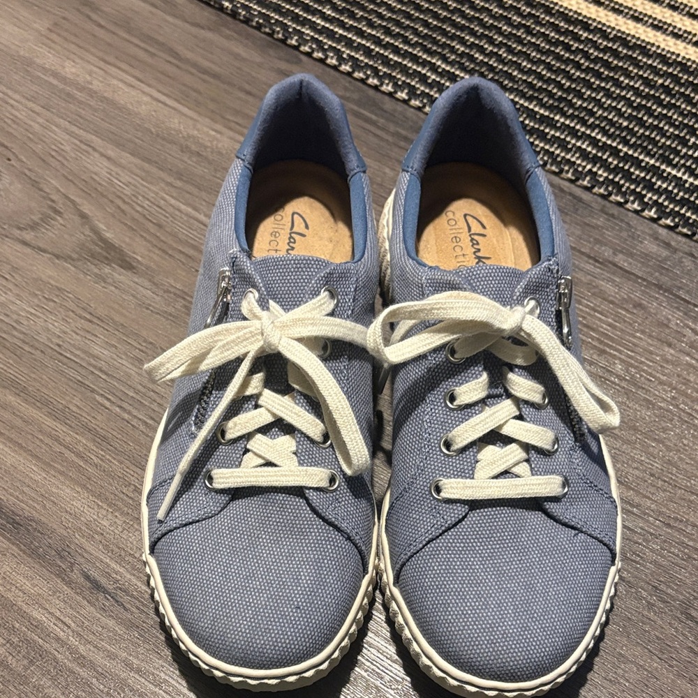 NWOT Clarks Caroline Echo Sneakers - Size 7 - Picture 3 of 9